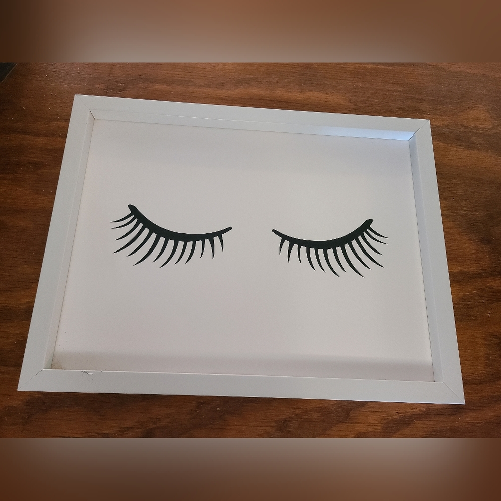 Eyelashes Frame Wall Decor